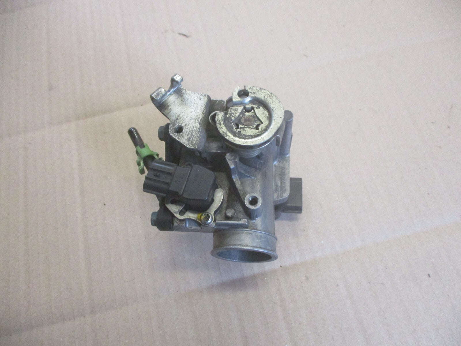 Corps papillon d'injection pour Honda 125 CBF - JC40A