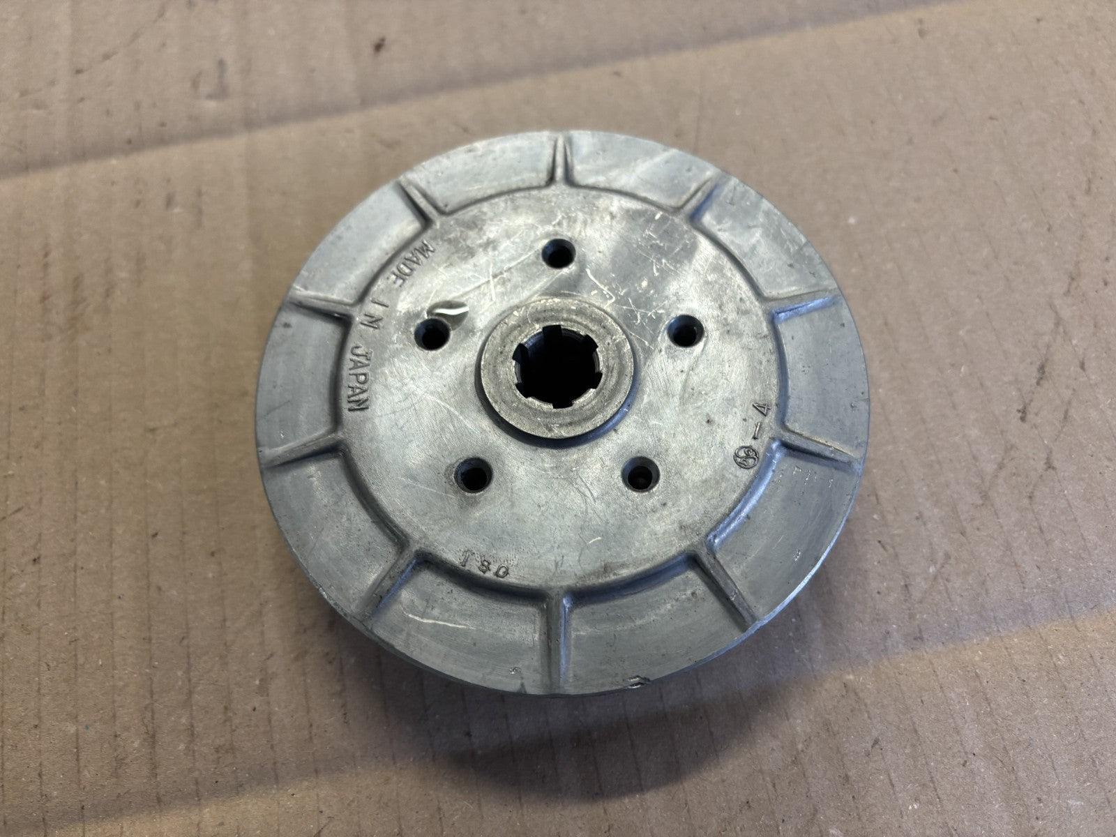 Noix d'embrayage pour Kawasaki 125 KE - K1 - KS
