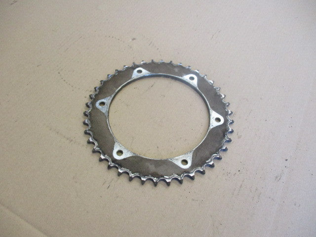 Couronne arrière pour Suzuki 650 DR - SP41A
