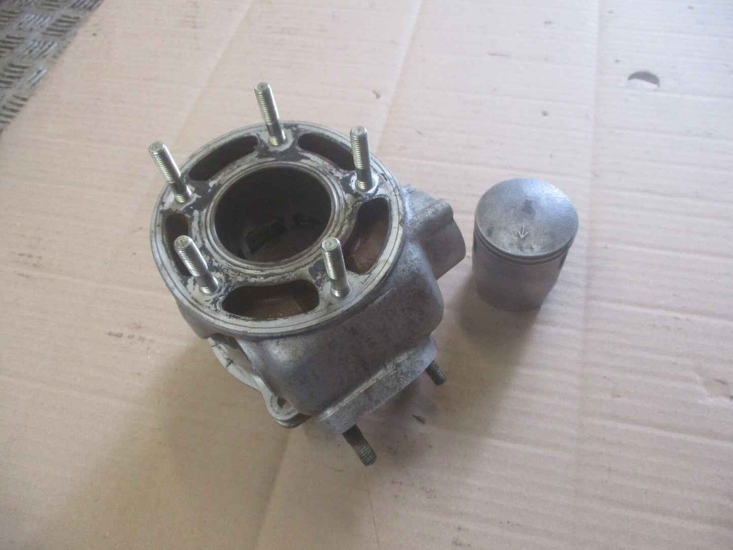 Cylindre / piston 3MB00 en cote 56.00 mm pour Yamaha 125 TDR - 3XD