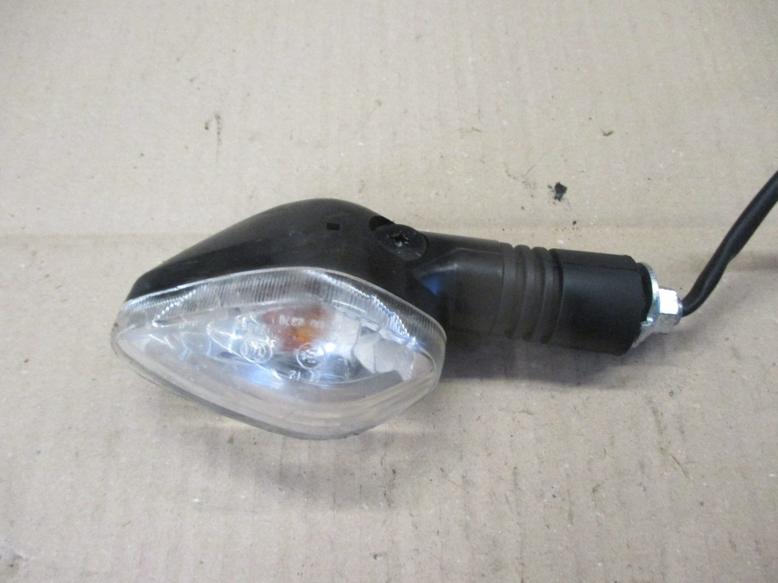 Clignotant pour Honda 125 CBF - JC74