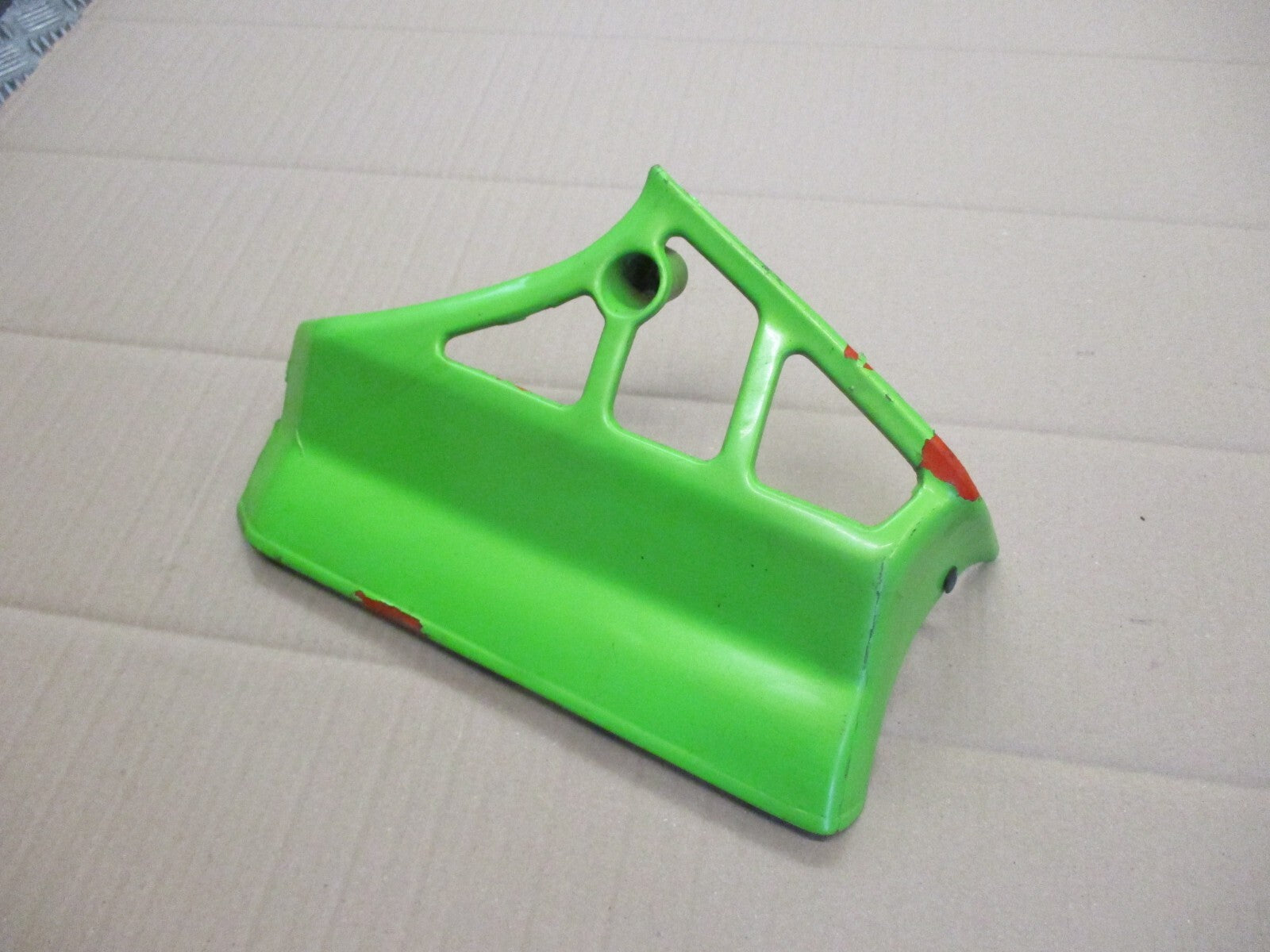 Ouie flanc de réservoir gauche, cache radiateur pour Honda 125 MTX - JD05 - JD07