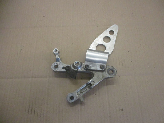 Platine cale pied pilote droite pour Yamaha 125 TZR - 4FL