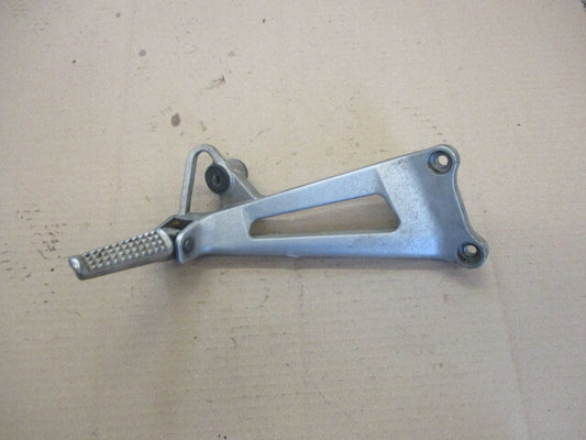 Platine cale pied arrière droite pour Honda 750 VFR - RC36 - Type 2 - 1994/1997