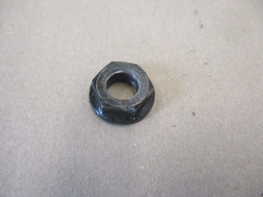 Ecrou de fixation kick pour Yamaha 125 Ténéré - BLG