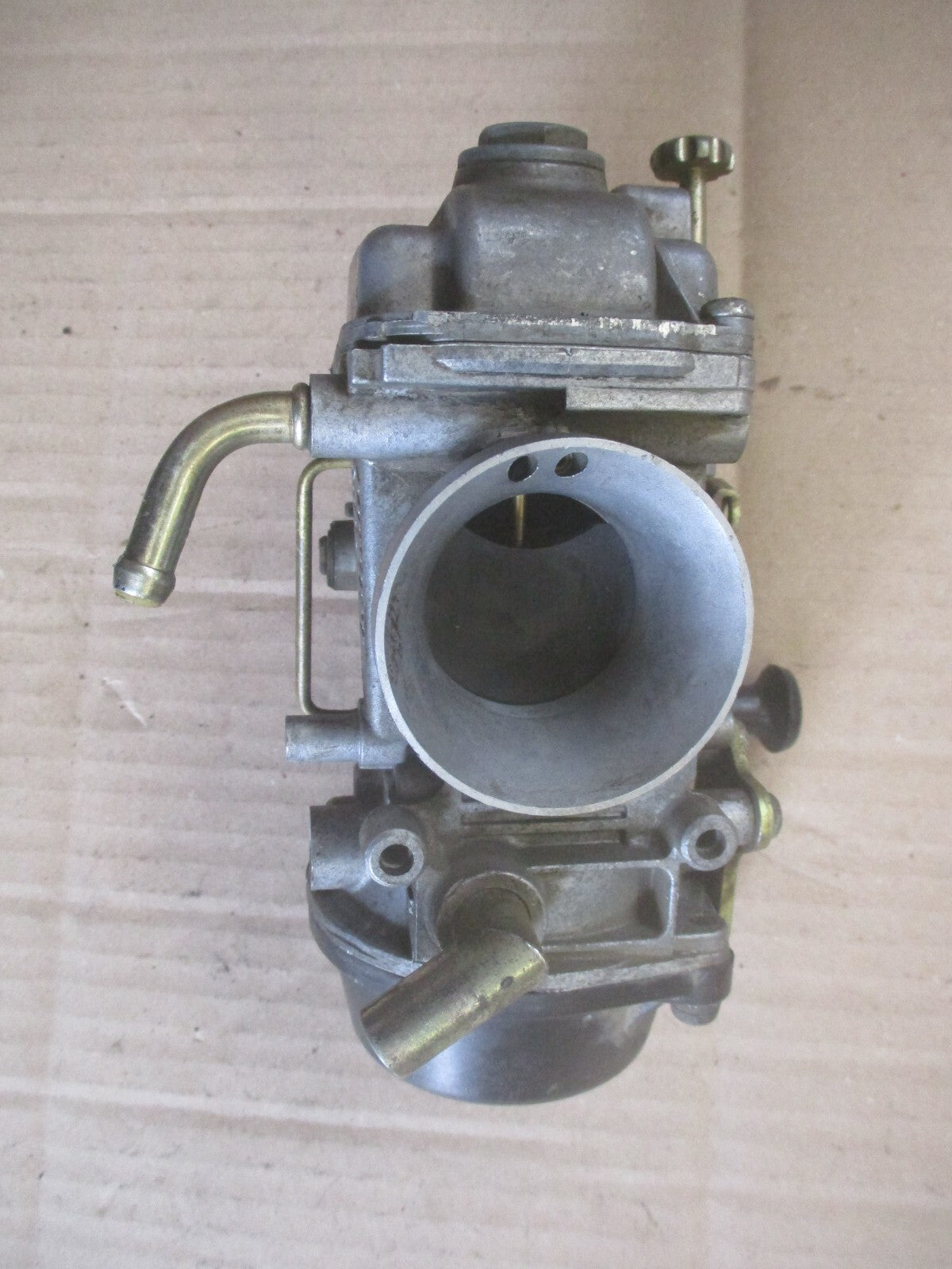 Carburateur pour Suzuki 650 DR - SP41A