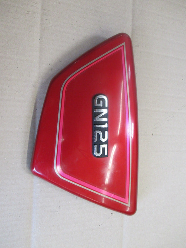 Cache latéral droit pour Suzuki 125 GN - NF41A