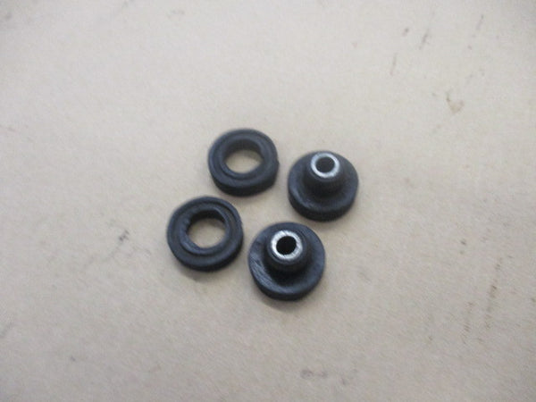 Caoutchoucs arrière de réservoir pour Suzuki 600 DR - 650 DR - SN41A - SP41A