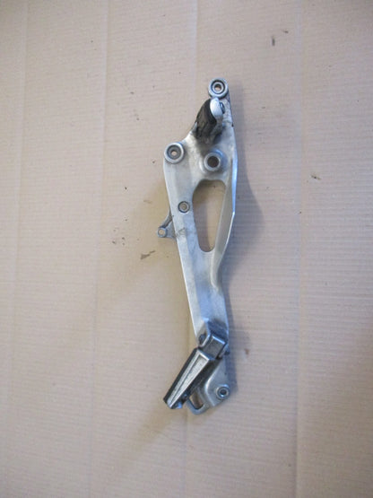 Platine cales pieds droite pour Yamaha 900 TDM - RN081 - 2002 / 2005