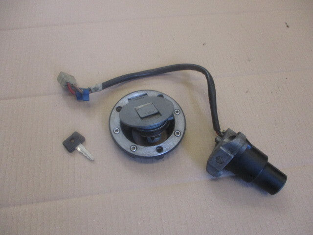 Nieman + bouchon essence à clé pour Yamaha 850 TDM - 3VD