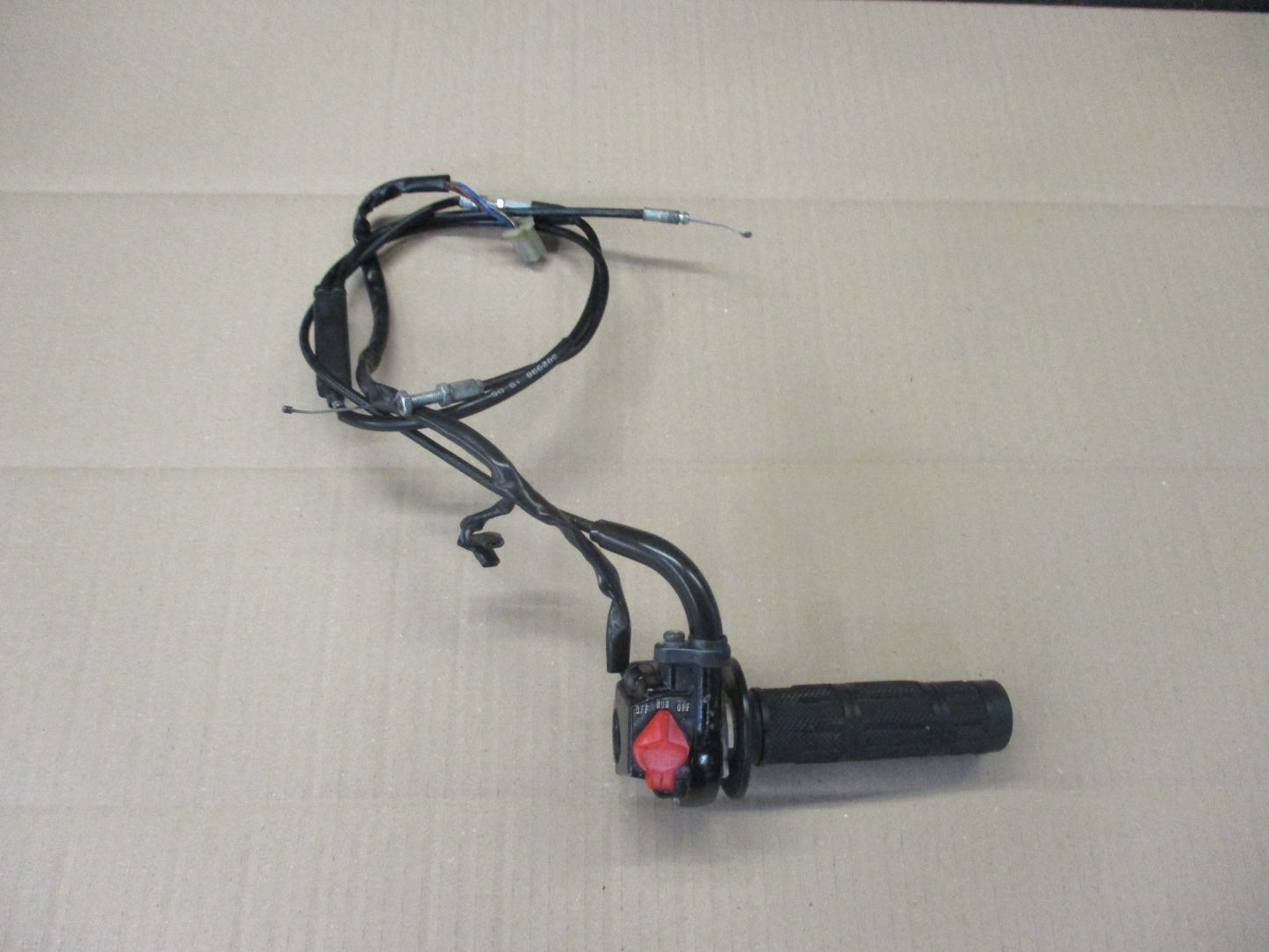 Poignée d'accélérateur + cocotte + cable accélérateur Kawasaki 125 KMX - MX125B