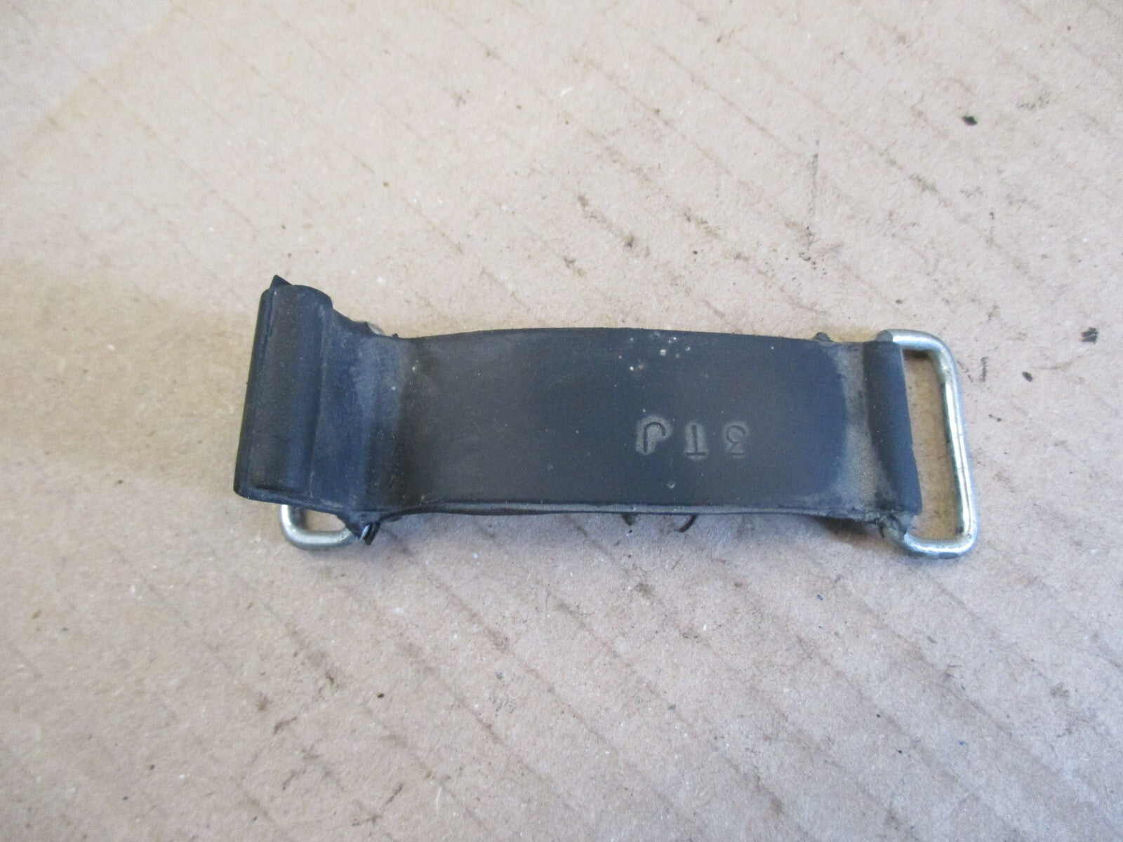 Sangle de fixation pochette outils pour Yamaha 125 TZR - 2RL