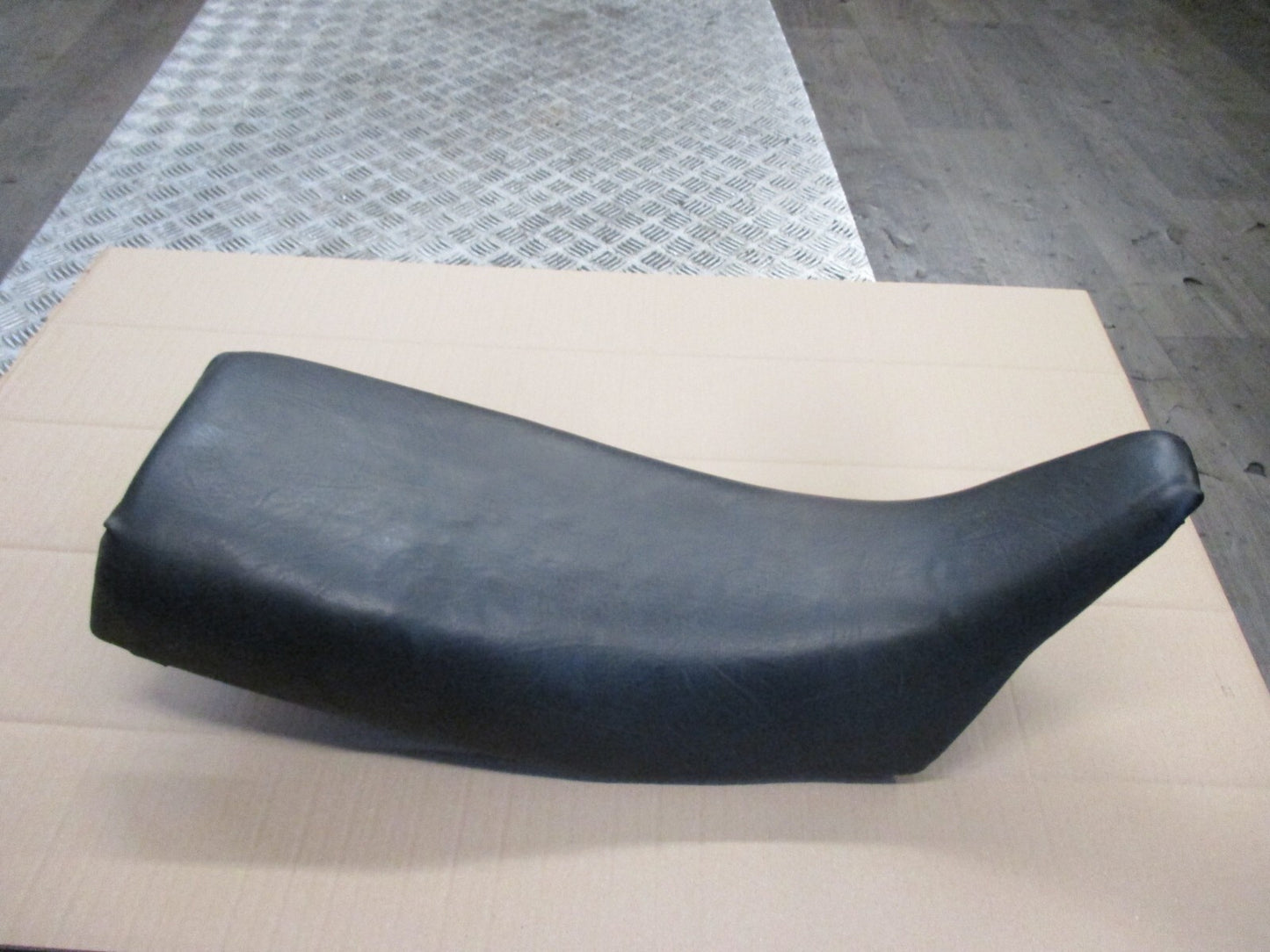 Selle pour Honda 125 MTX - JD05 - JD07