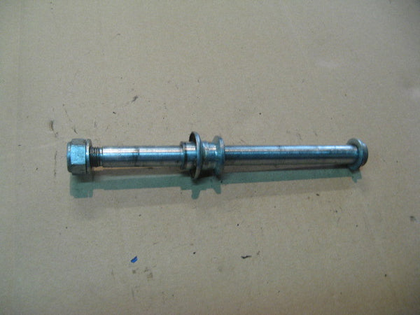 Axe de roue avant pour Yamaha 125 Ténéré - BLG