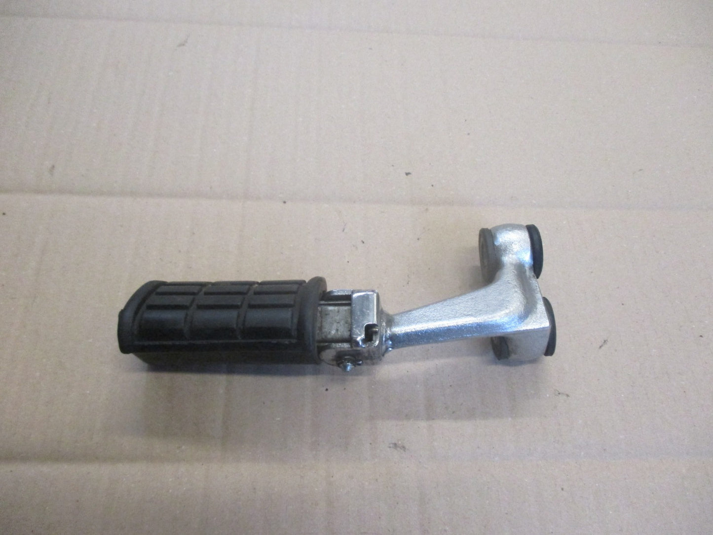 Cale pied avant gauche pour Yamaha 125 XV Virago - 5AJ