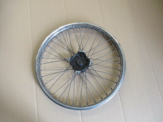 Jante avant pour Suzuki 125 DR - SF44A