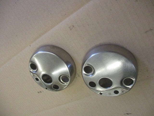 Cuvelages de compteur et de bloc voyants pour Honda 125 CM - JC05