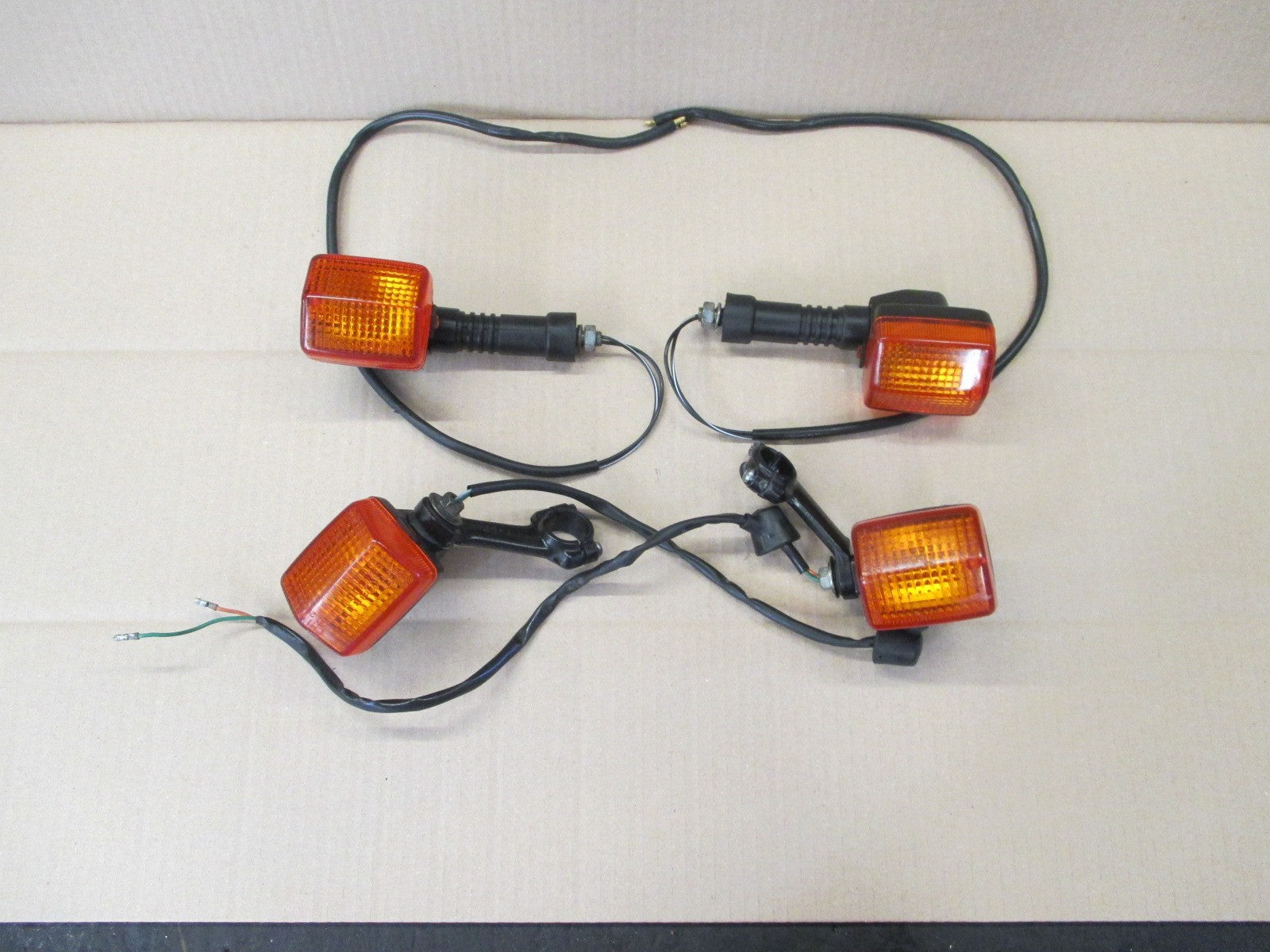 Clignotants pour Honda 125 XLR - JD04 modèle phare restangulaire