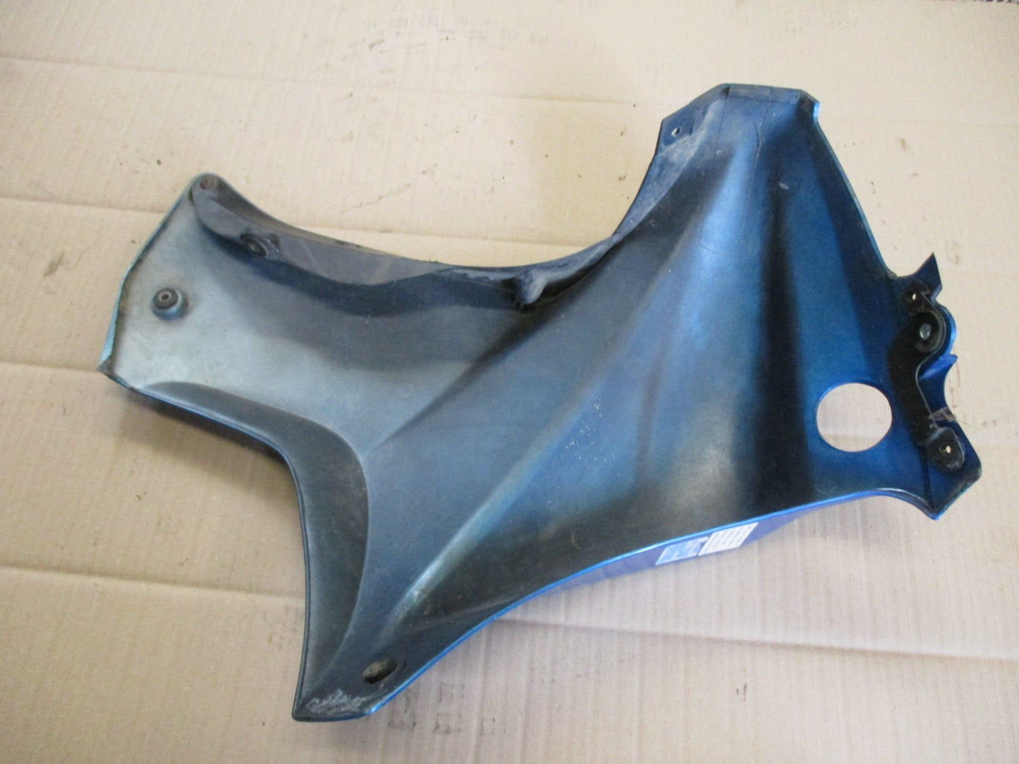 Flanc de carénage droit pour Suzuki 650 DR RS SE - SP42A - SP43A