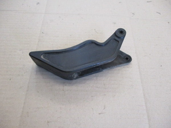 Guide chaîne pour Suzuki 125 DR - SF43B