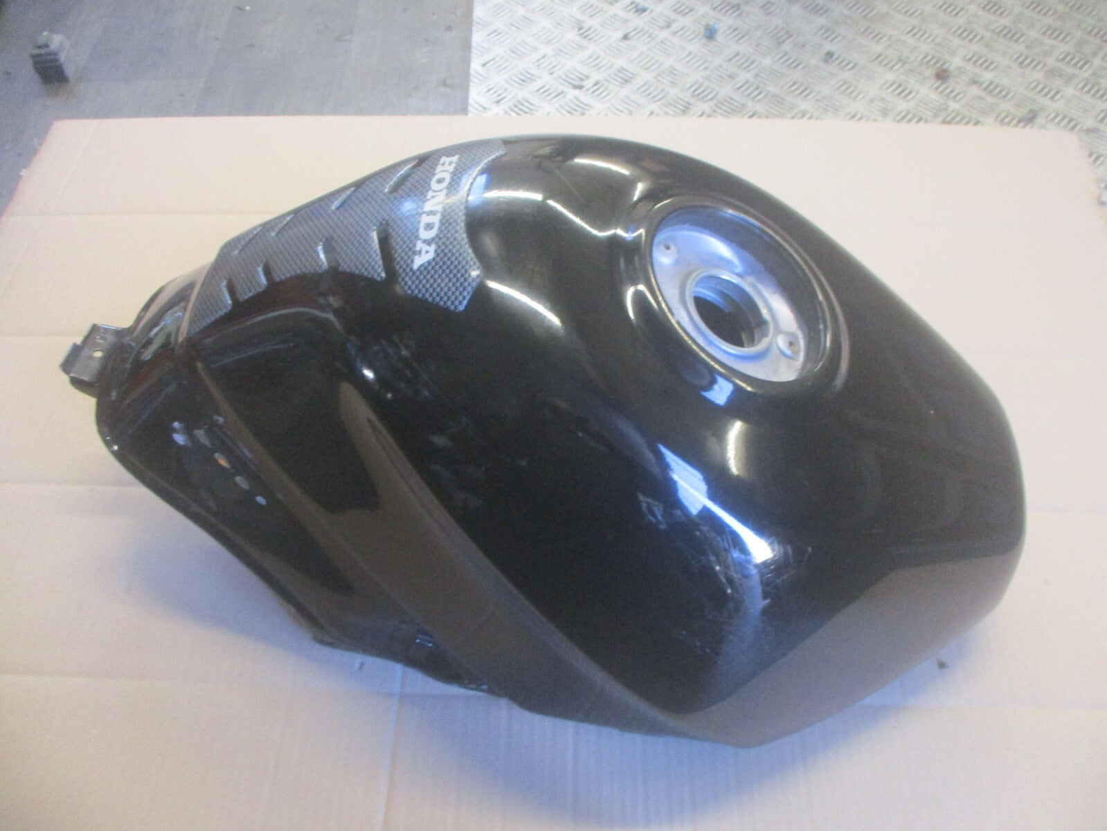 Réservoir essence pour Honda 750 VFR - RC36 - Phase 1 - 1990 / 1993