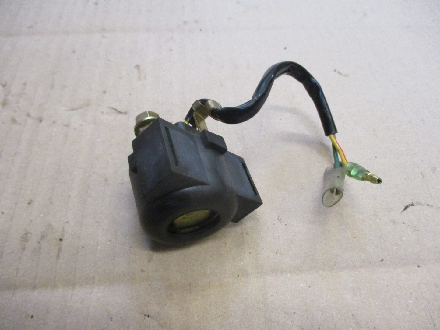 Relais de demarreur + caoutchouc pour Honda 125 CM - JC05