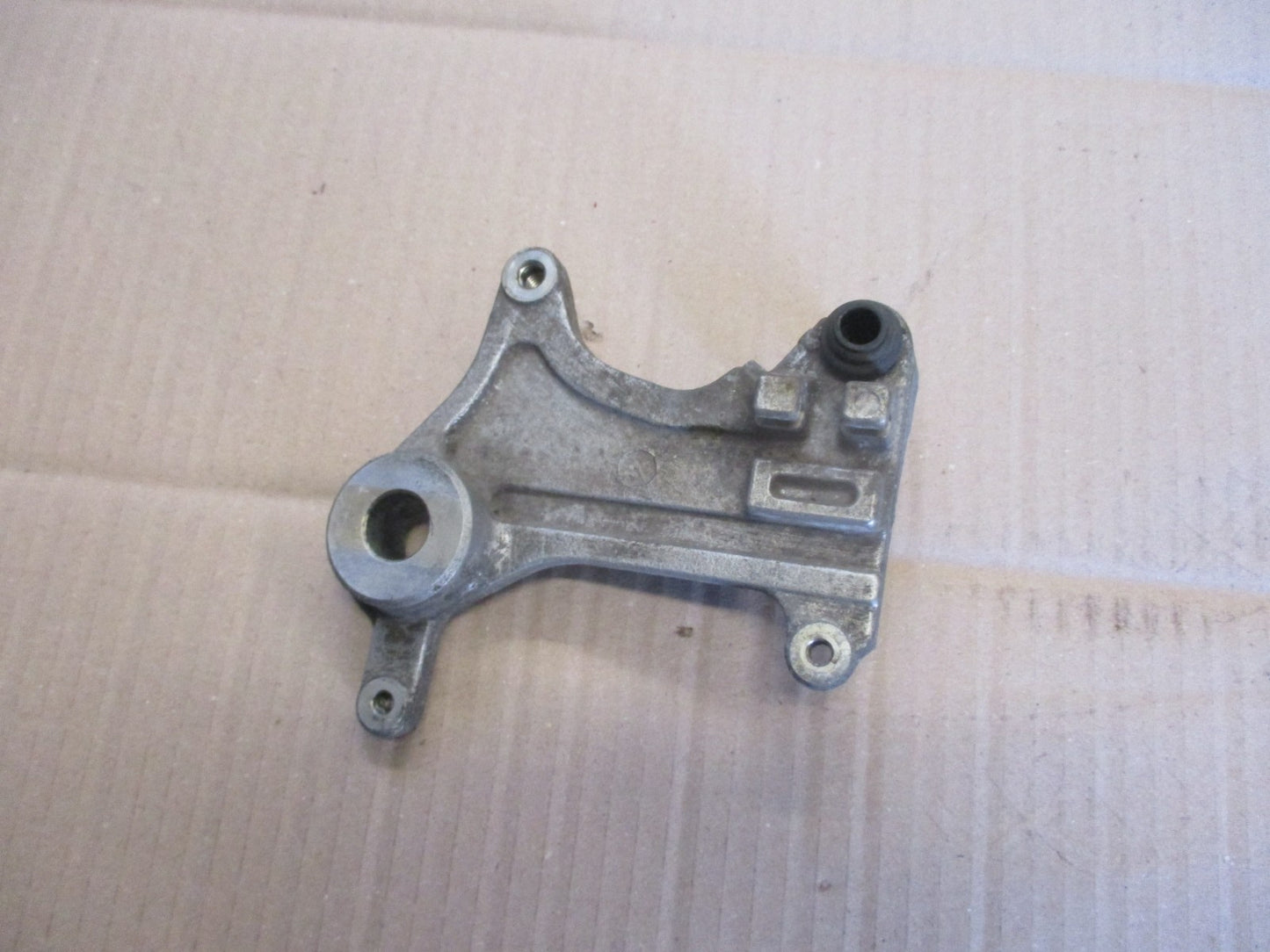 Support étrier arrière pour Honda 650 NX Dominator - RD08A