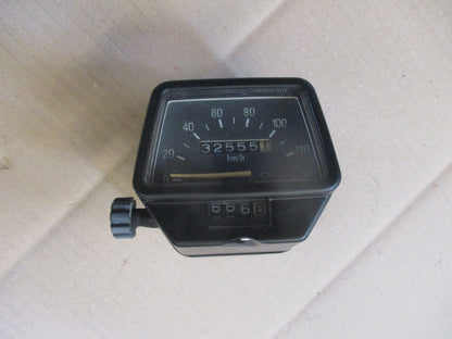 Compteur 32555 kms pour Yamaha 125 XT - 125 DTLC - 125 DTR DTRE