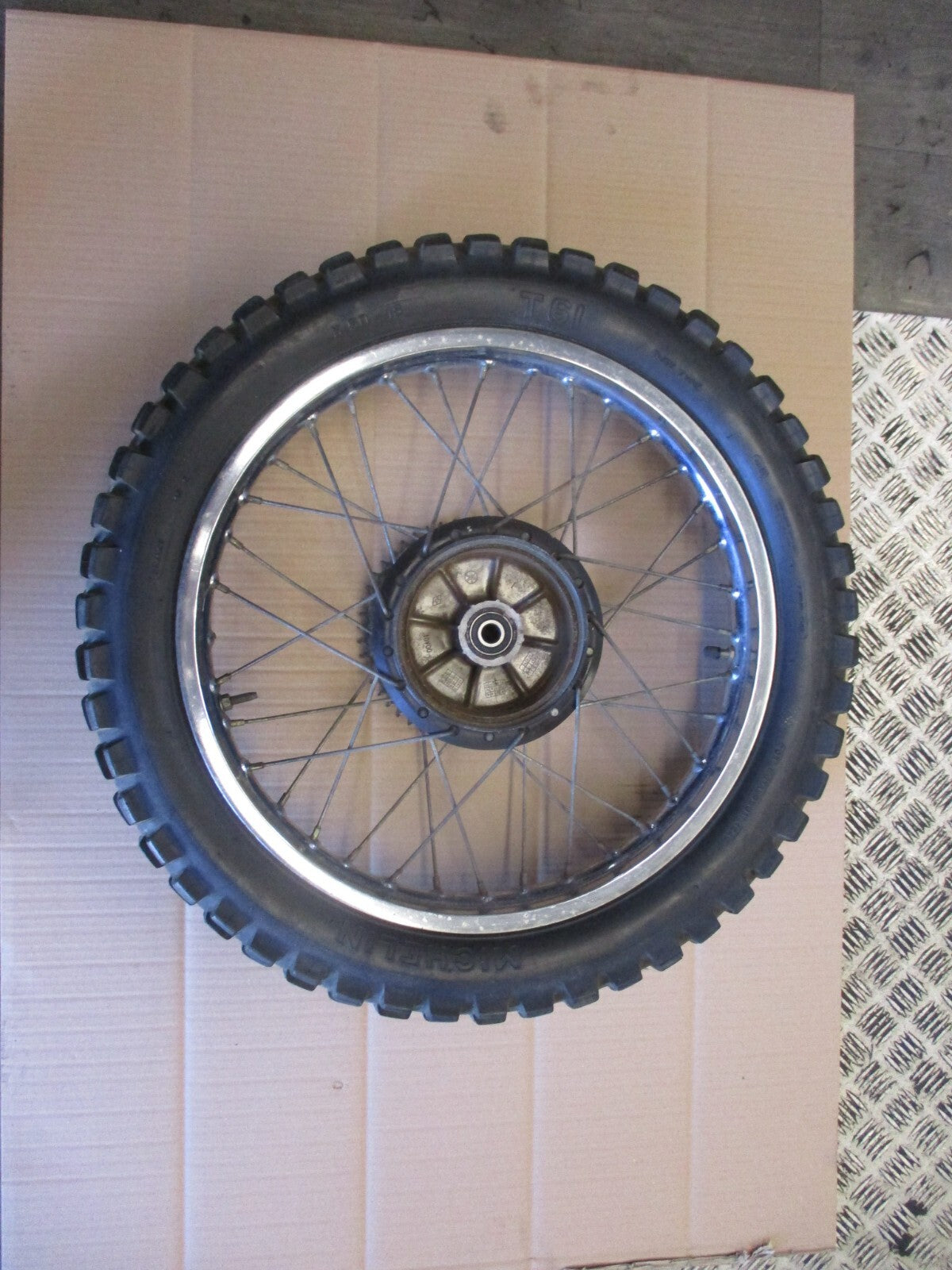 Roue arrière pour Yamaha 125 DTLC - 10V