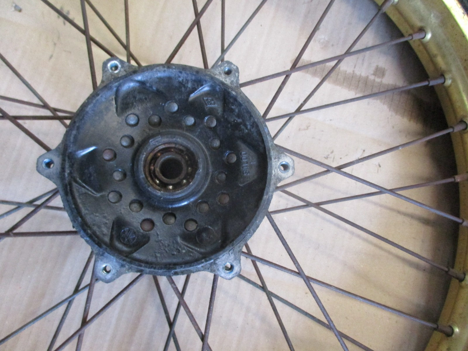 Roue avant pour Yamaha 600 XT Ténéré - 43F - 34L - 55W - 1VJ - 2KF