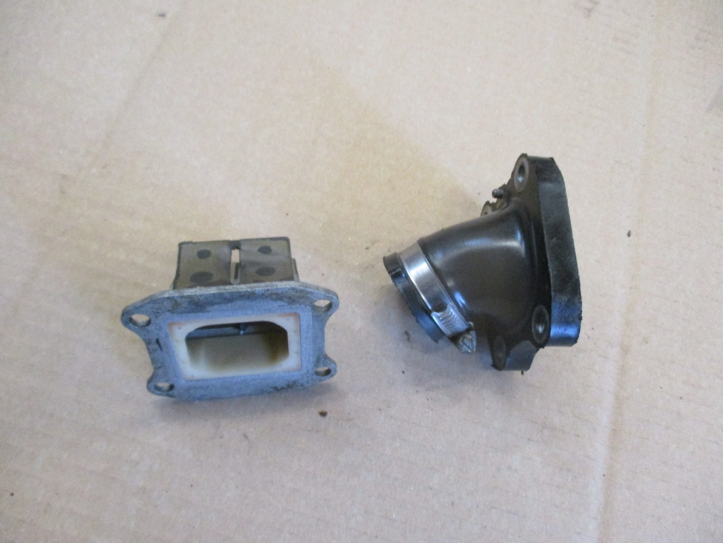 Pipe d'admission + clapets pour Honda 125 MTX - MTXR - TC02