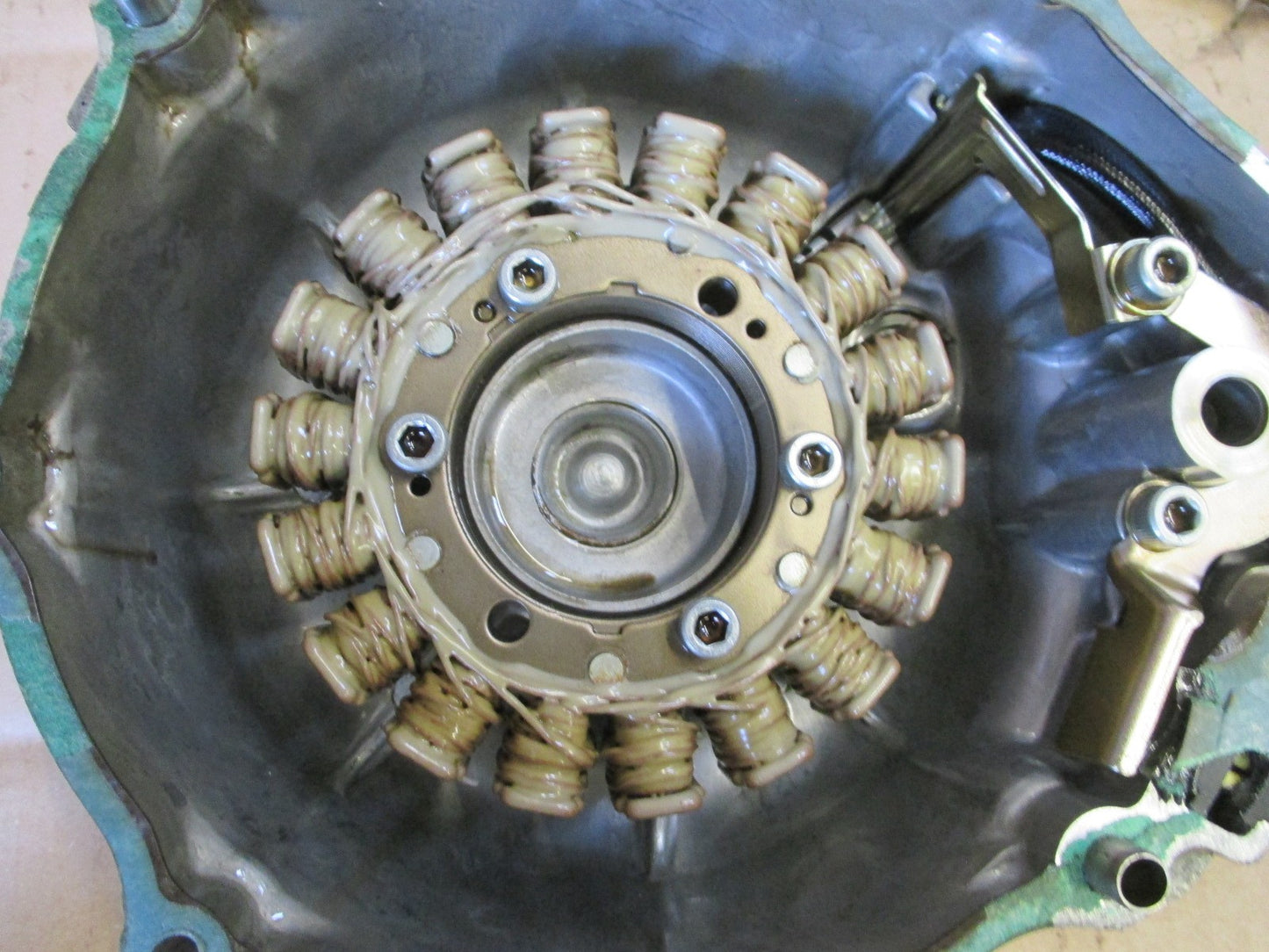 Stator + carter d'allumage pour Honda 600 VT C Shadow - PC21