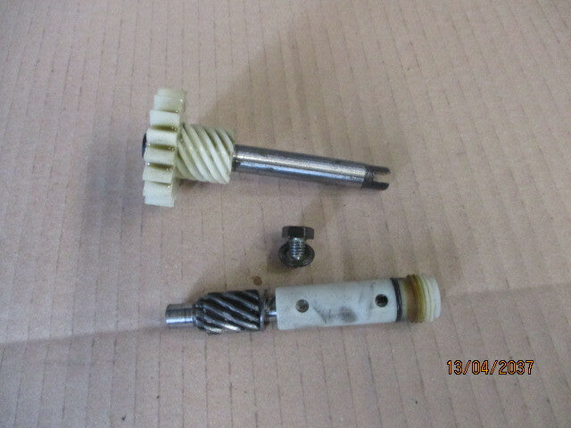 Entraineur de compte tours et de pompe à huile pour Suzuki 125 TS B - 1979