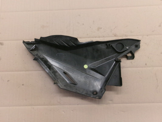 Cache latéral gauche pour Honda 125 CBF - JC40A