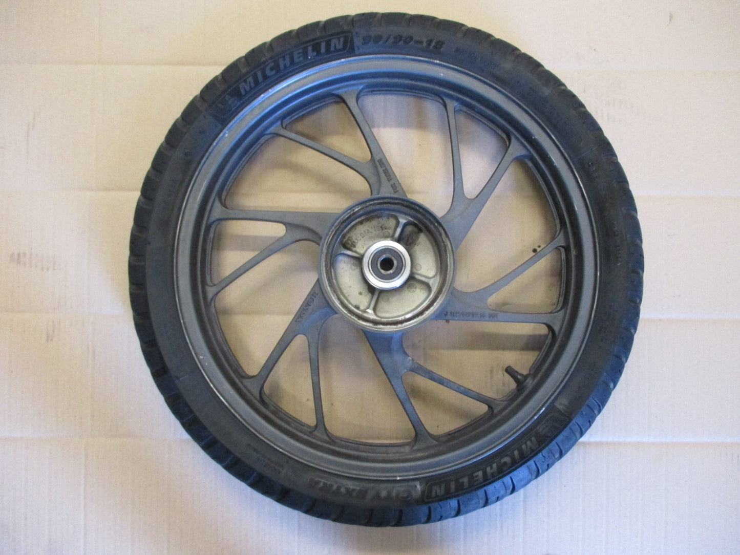 Roue arrière pour Honda 125 CBF - JC74