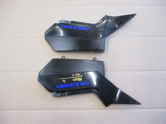 Caches latéraux pour Yamaha 125 TW - DE01 - DE054