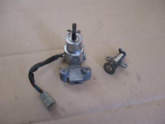 Nieman + serrure de selle pour Yamaha 750 FZX - 2JE