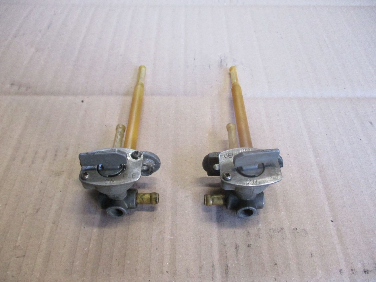 Robinets d'essence pour Yamaha 600 Ténéré XTZ - 3AJ - 1VJ