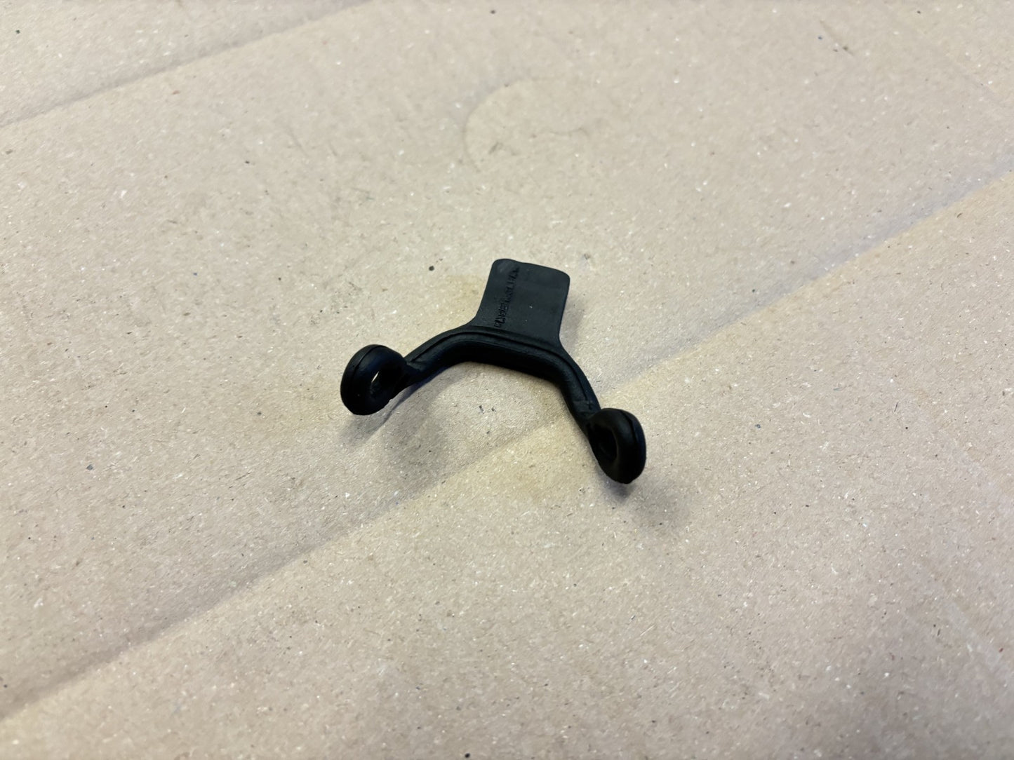 Caoutchouc de fixation réservoir pour Kawasaki 125 KE - K1 - KS