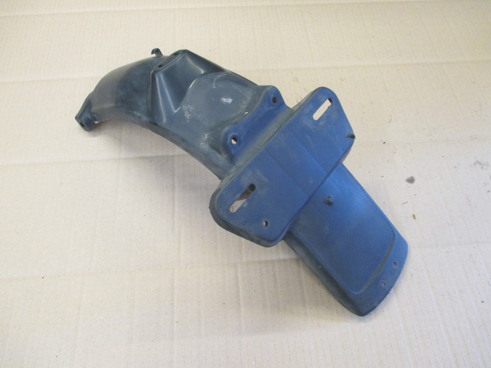 Bavette arrière pour Yamaha 125 DTLC - 10V