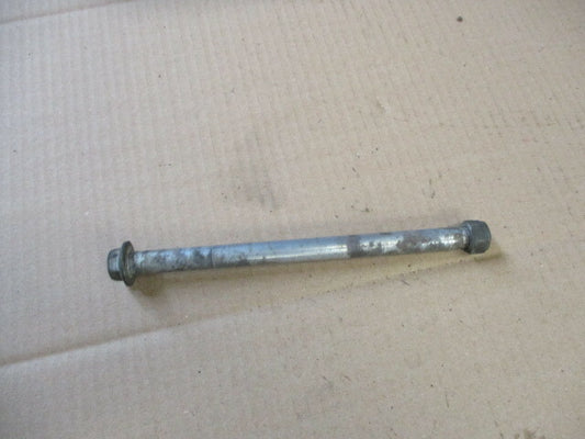 Axe de bras oscillant pour Suzuki 125 DR - SF41A