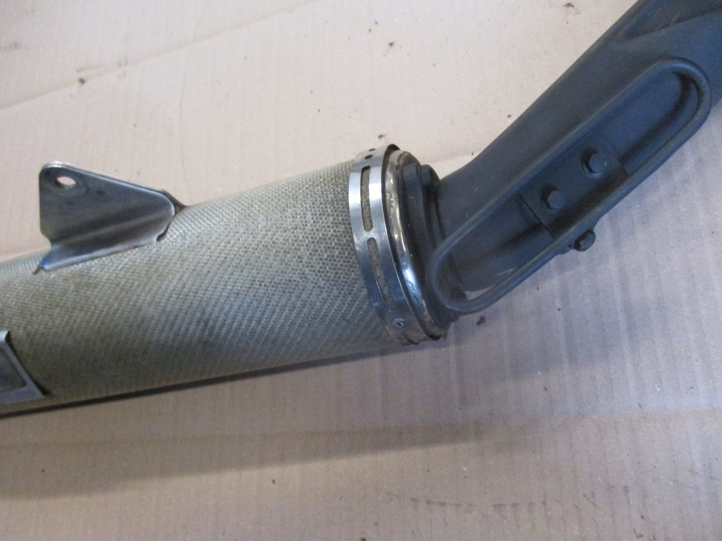 Pot d'échappement avec silencieux MIG pour Honda 125 CBR - JC34