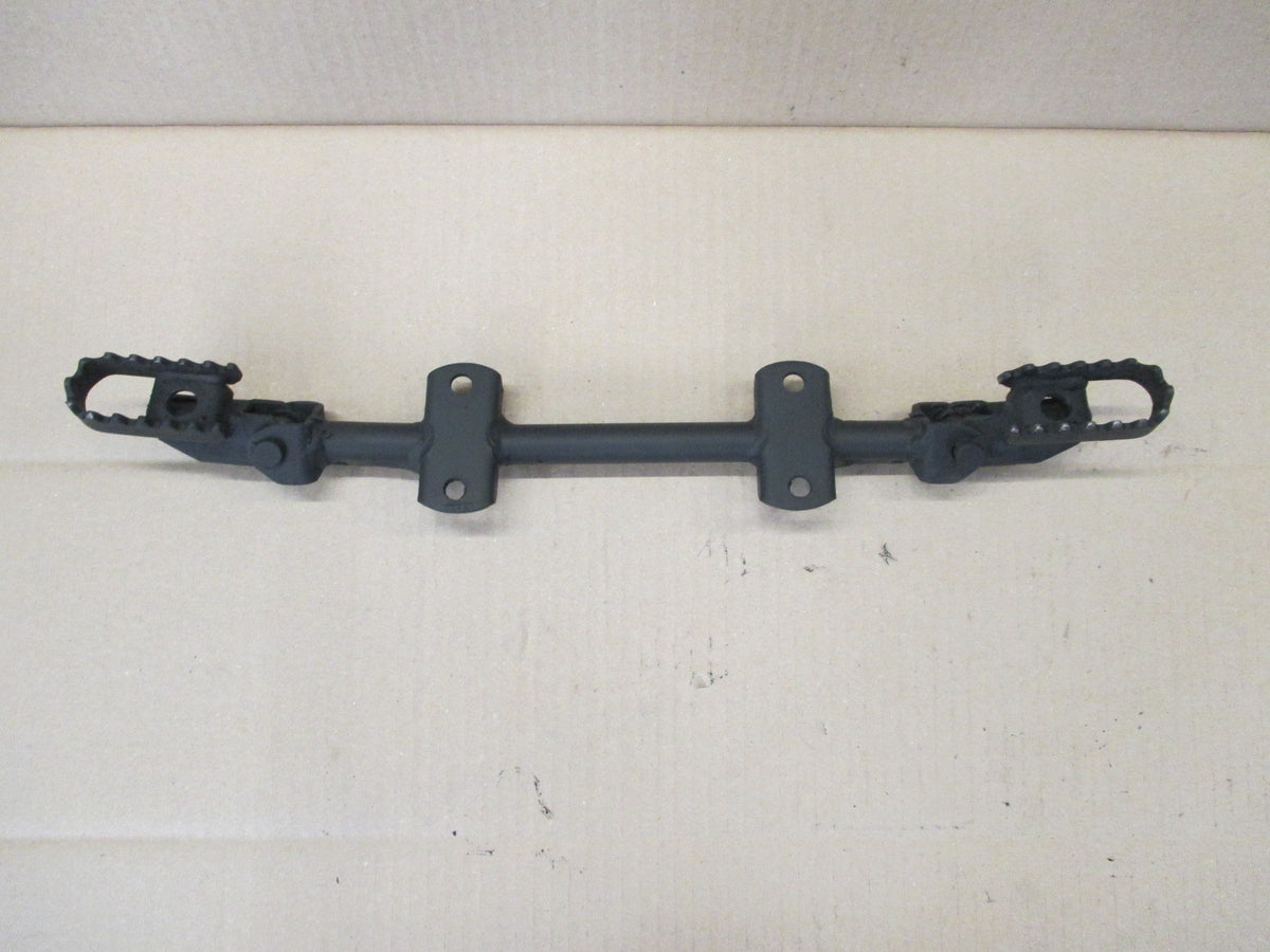 Barre cales pieds avants pour Suzuki 125 TS ER - 1979 / 1981