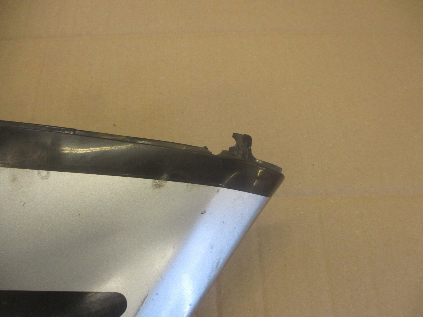 Flanc de carénage droit pour Honda 125 CBR - JC34