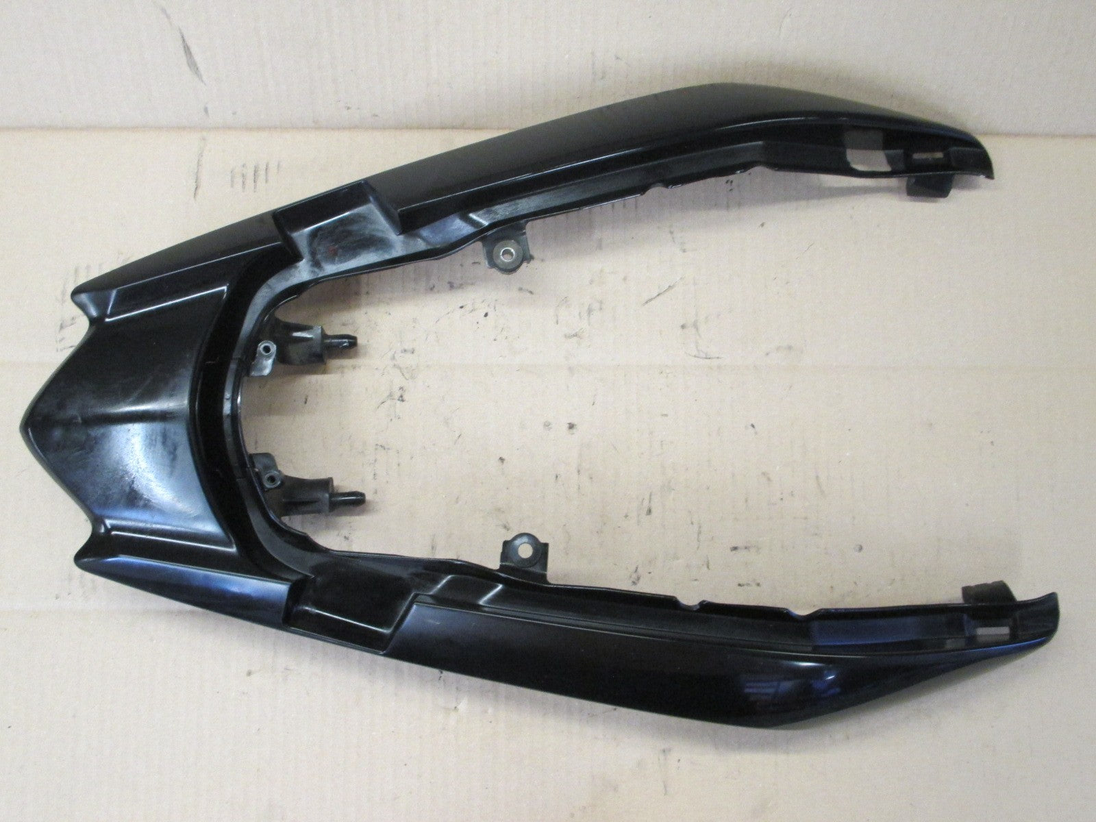 Coque arrière supérieure pour Honda 125 CBF - JC40A