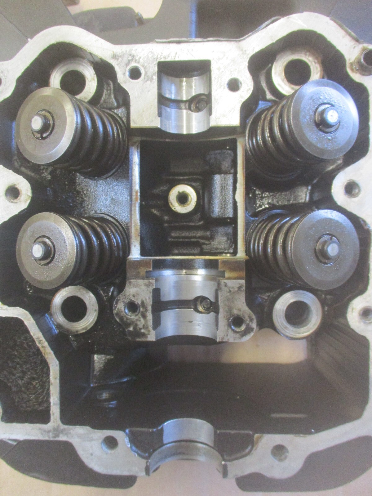 Culasse + arbre à cames + cache culbuteurs équipé Suzuki 800 DR - SR42A - SR43A