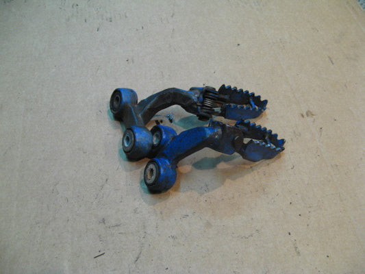 Cales pieds avant pour Suzuki 600 DR - 650 DR - SN41A - SP41A
