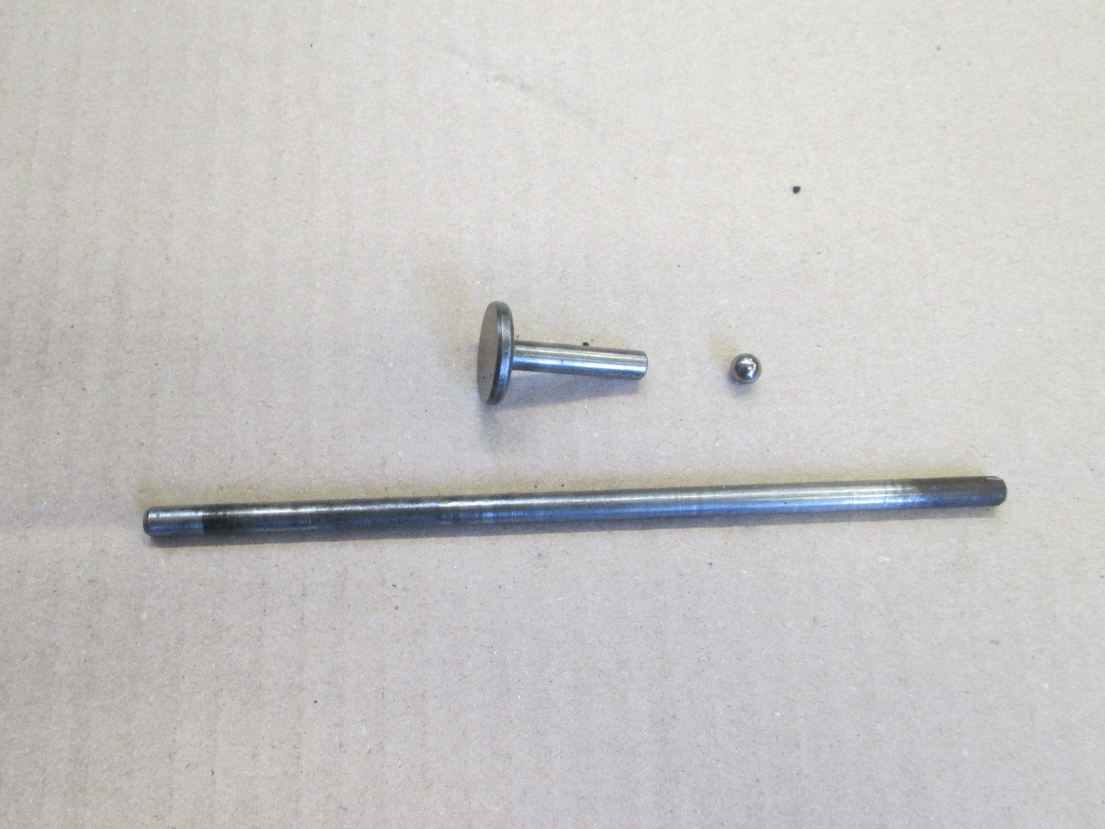 Poussoir + tige + bille de commande d'embrayage pour Kawasaki 125 KE - K1 - KS