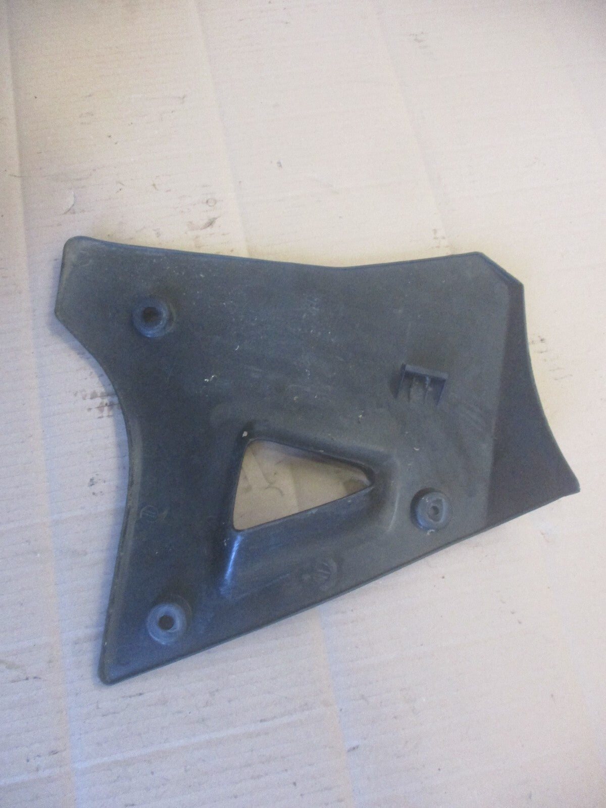 Flanc, ouie, cache droit de réservoir essence pour Yamaha 125 DTR - DTRE