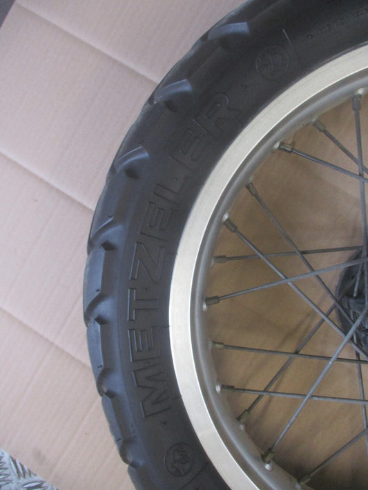 Roue arrière avec pneu MEDZELER peu roulé Honda 650 FX - VIGOR - SLR - RD09